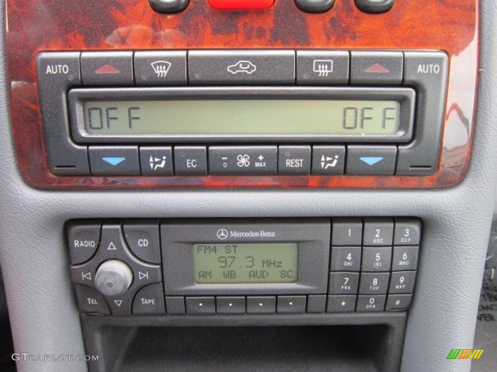 1999 Mercedes-Benz CLK 320 Convertible Controls Photo #54250445