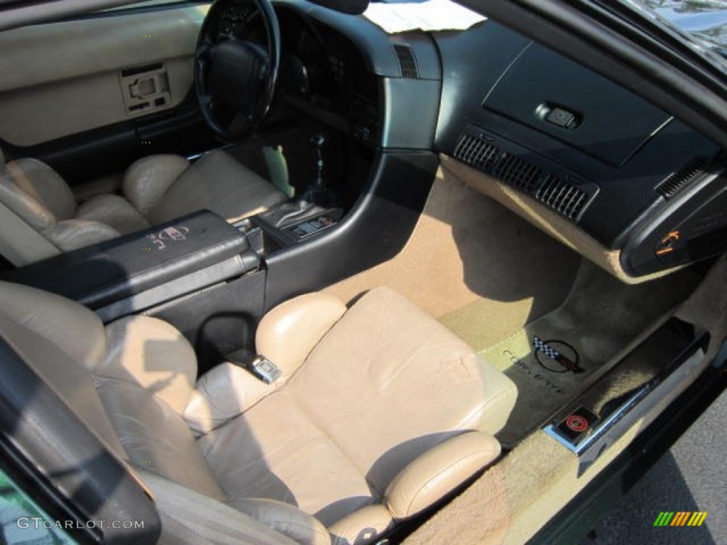 1992 Corvette Coupe - Polo Green Metallic / Tan photo #10