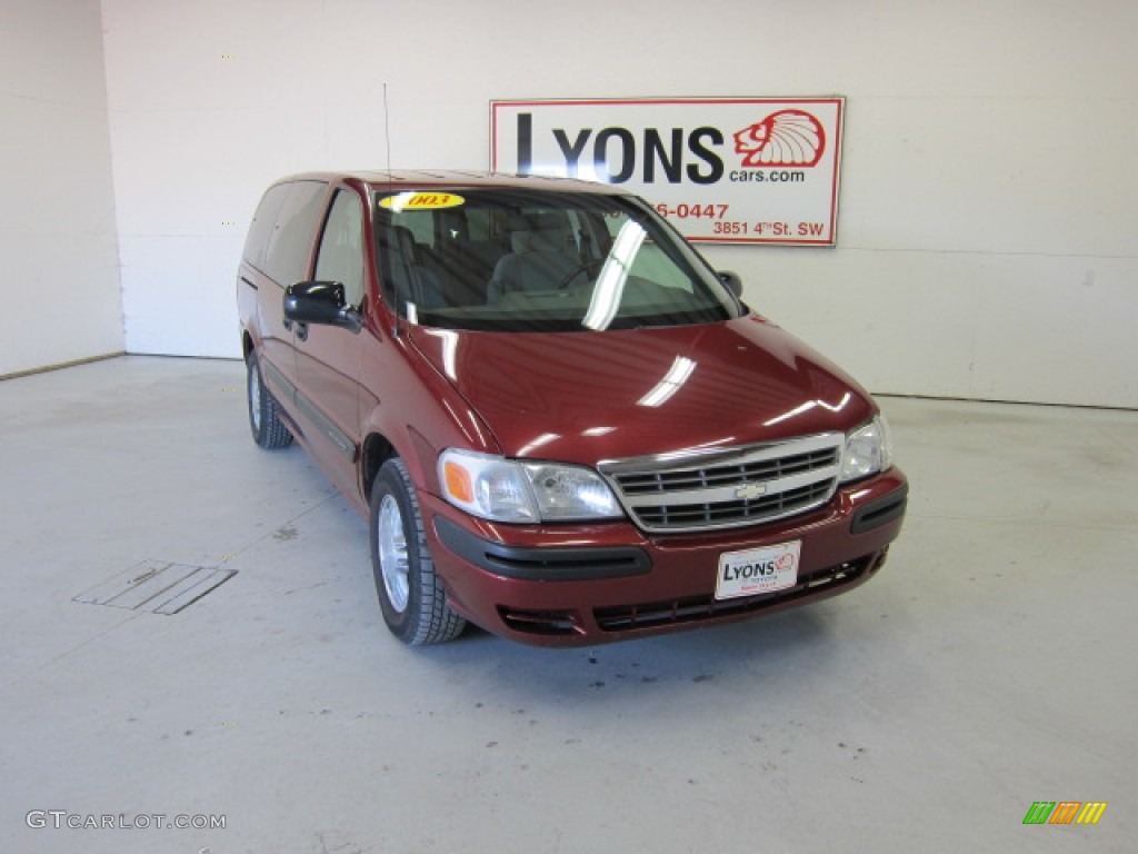 2003 Venture  - Redfire Metallic / Medium Gray photo #26
