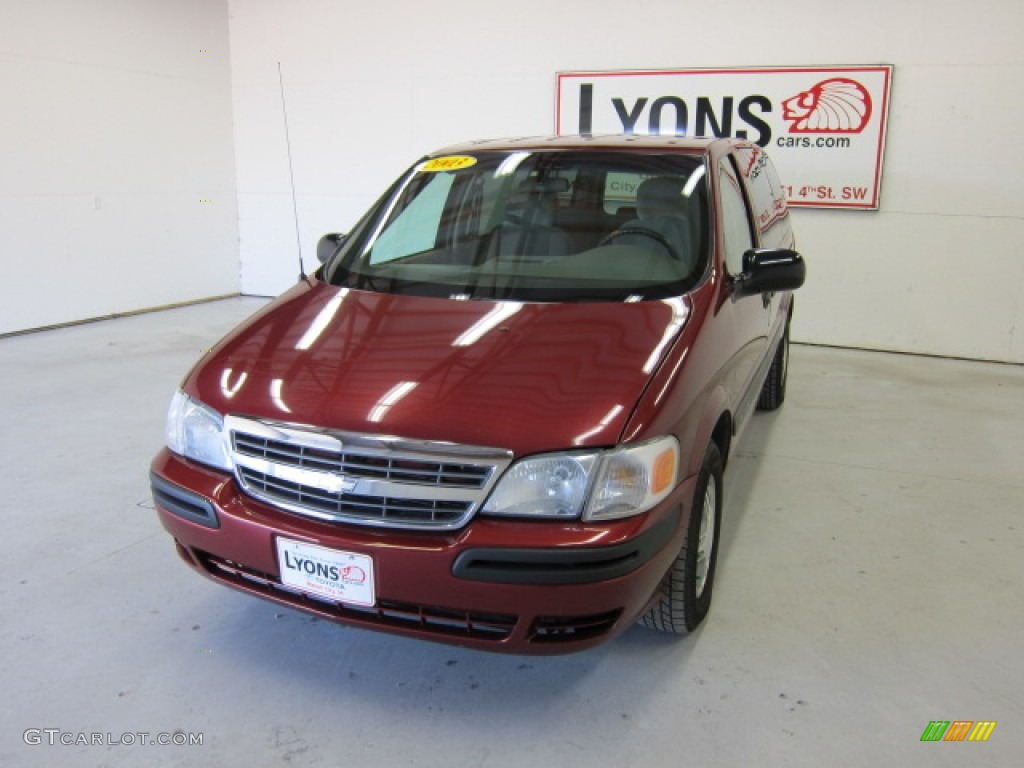 2003 Venture  - Redfire Metallic / Medium Gray photo #29