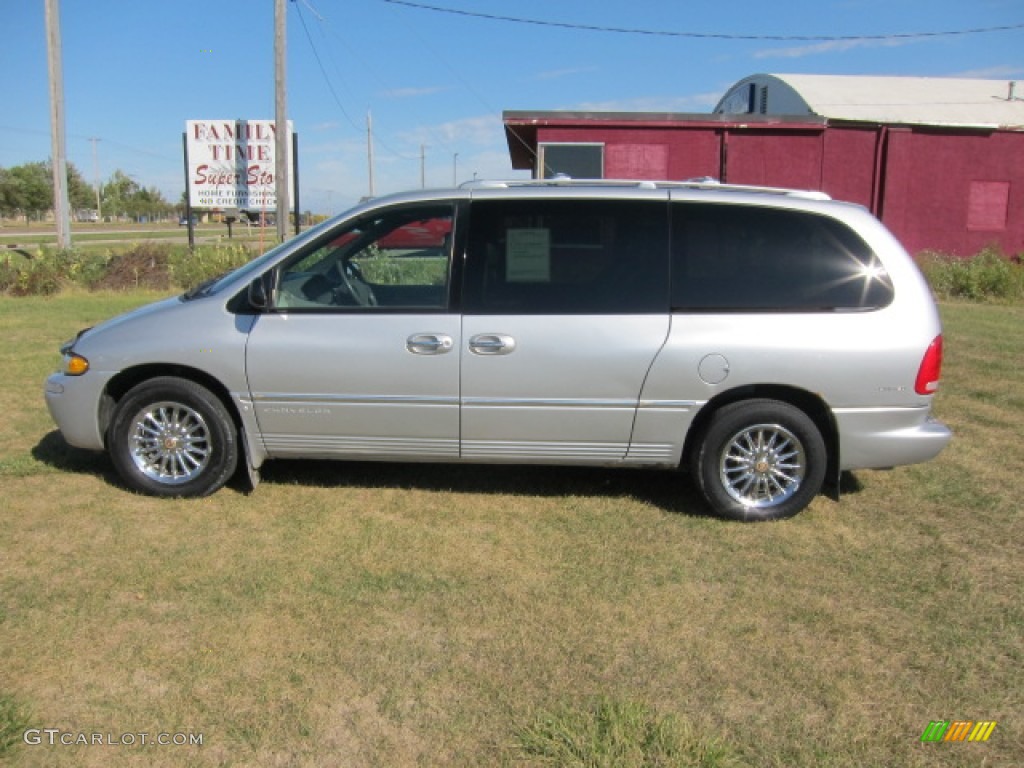 Bright Silver Metallic 2000 Chrysler Town & Country Limited Exterior Photo #54255062