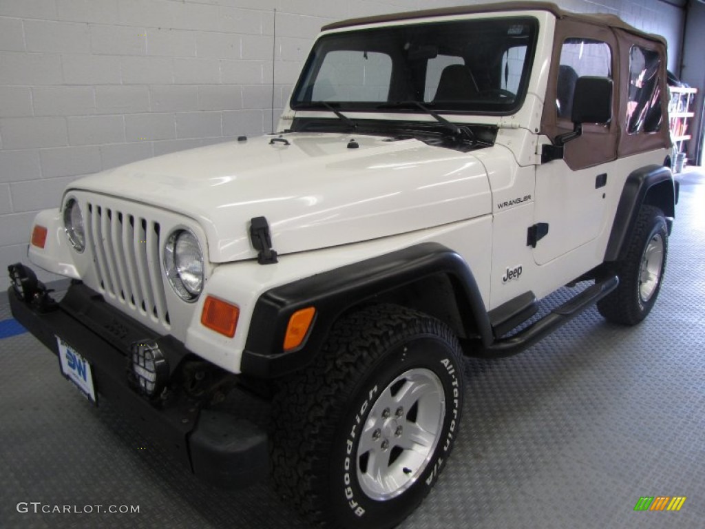 2000 Wrangler SE 4x4 - Stone White / Camel photo #2