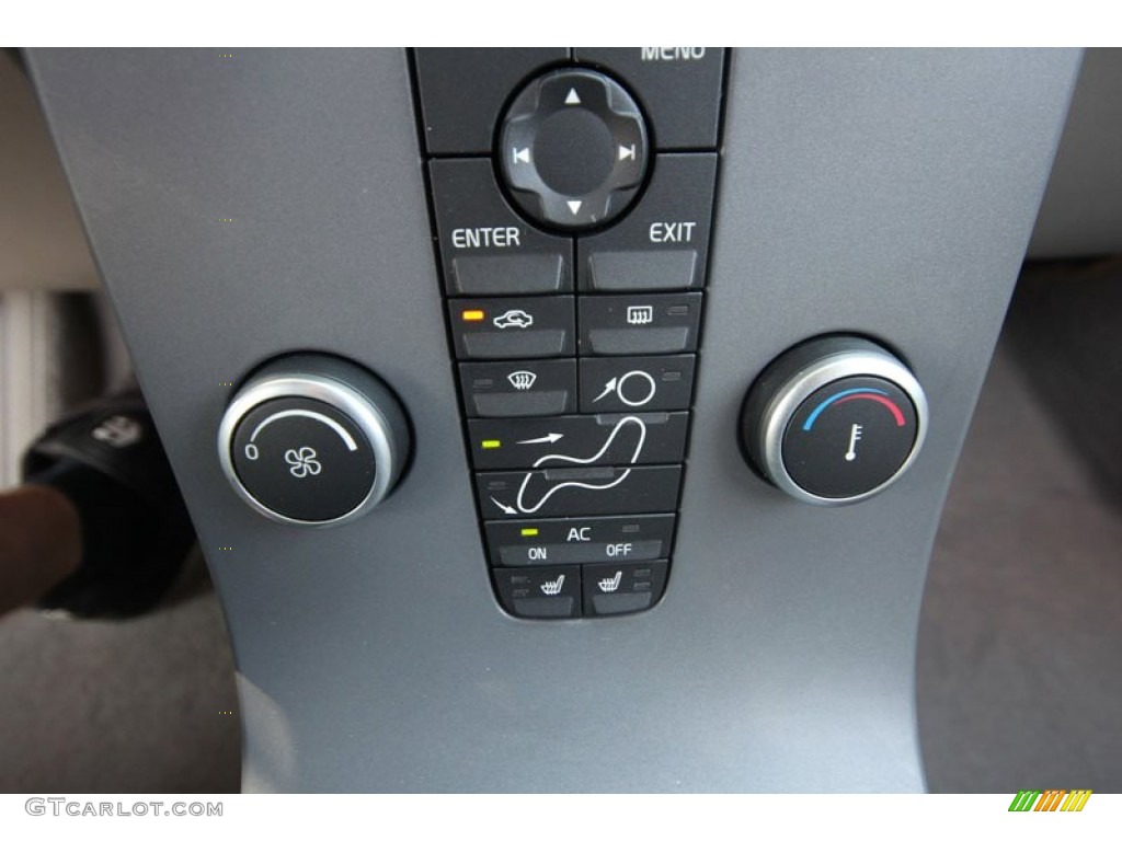 2009 Volvo C30 T5 Controls Photo #54265265