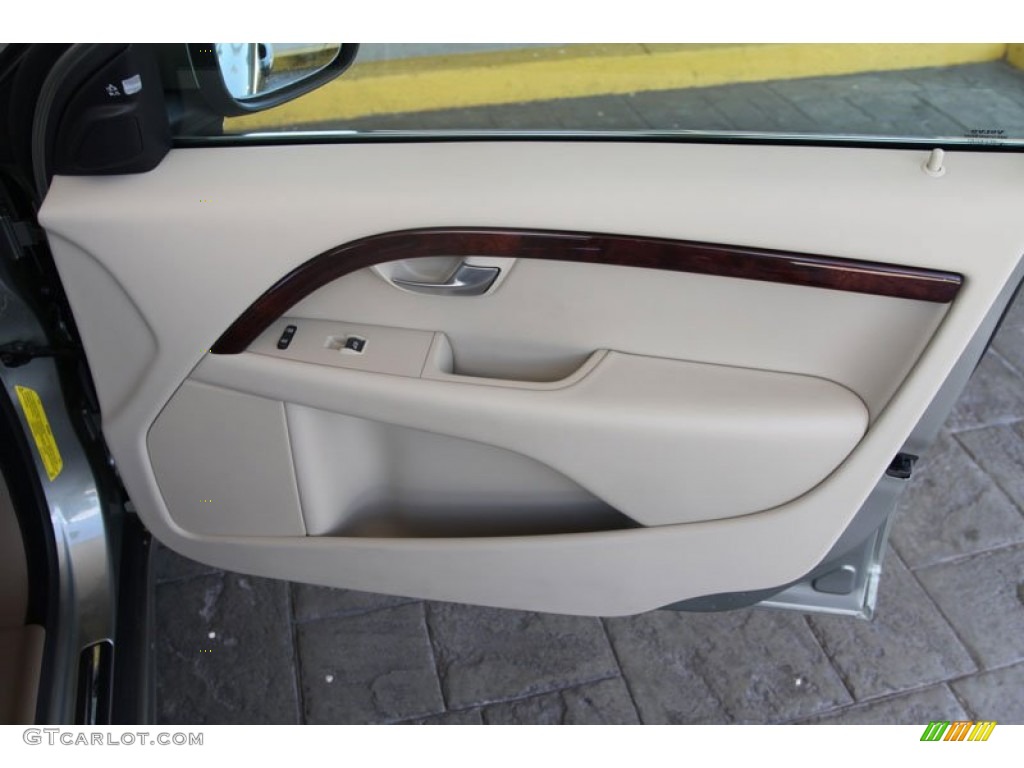 2008 Volvo S80 V8 AWD Door Panel Photos