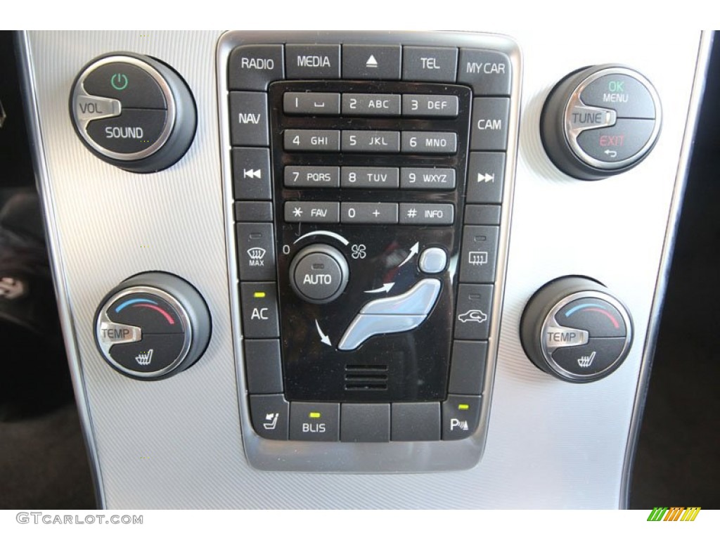 2012 Volvo S60 T6 AWD Controls Photo #54268955