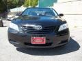 Black - Camry LE Photo No. 3