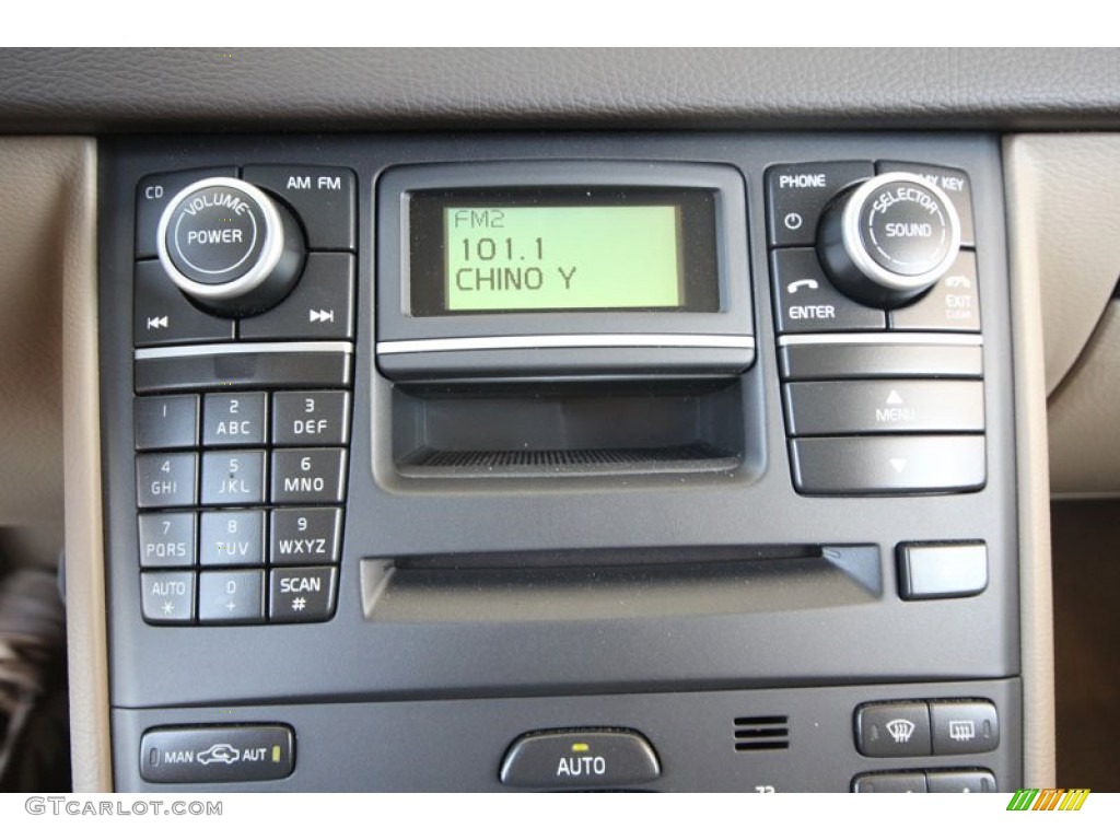 2012 Volvo XC90 3.2 Audio System Photos