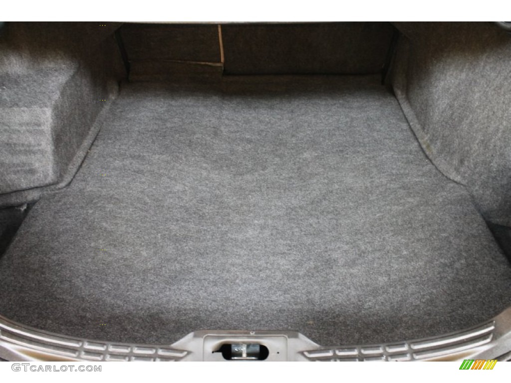 1998 Ford Taurus SE Trunk Photos