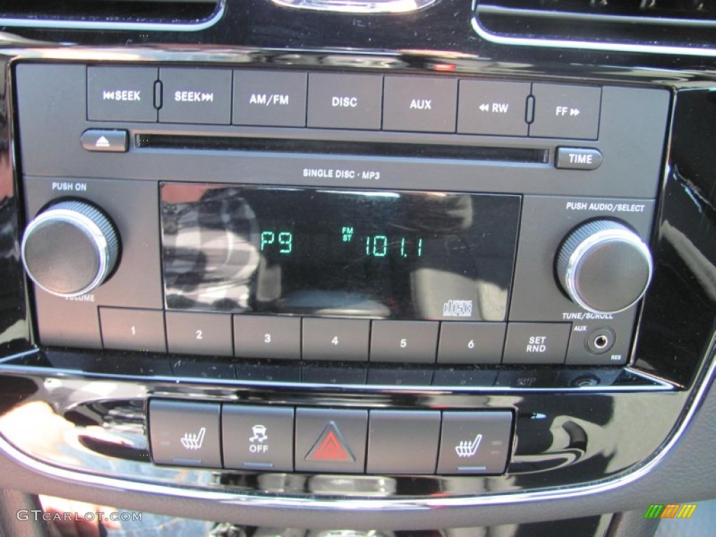 2011 Chrysler 200 LX Audio System Photo #54276173