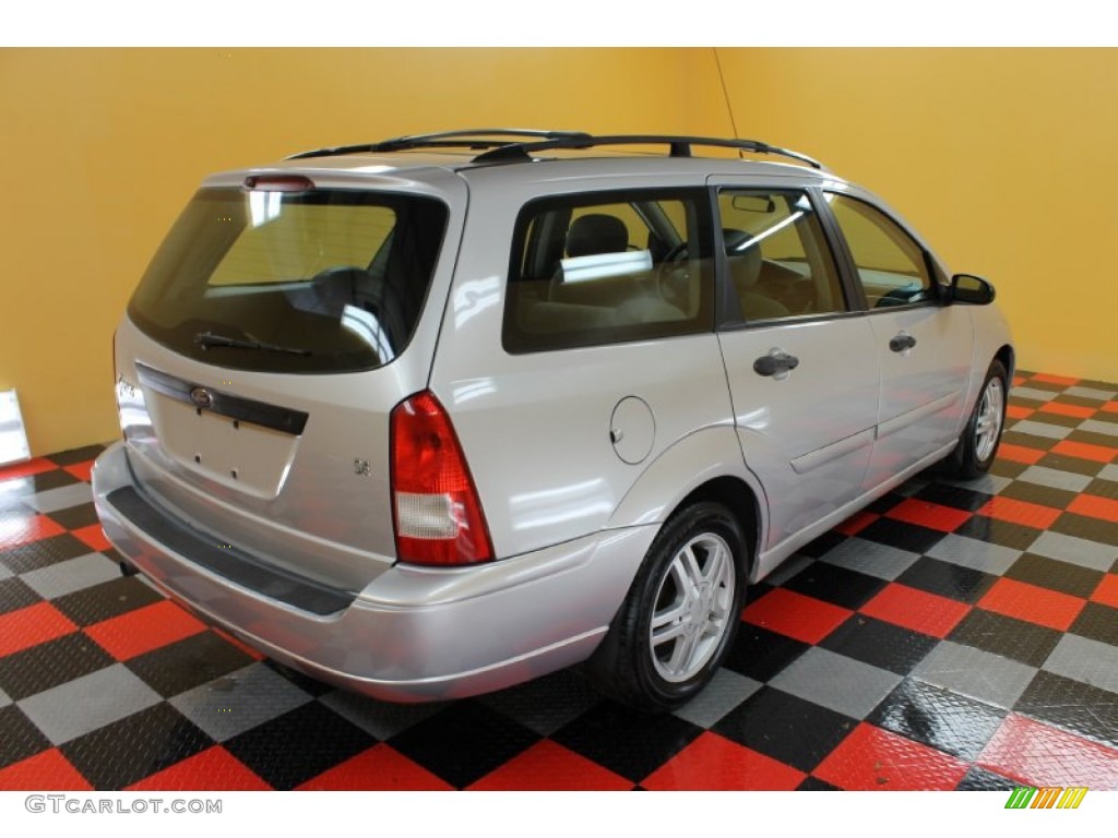 CD Silver Metallic 2001 Ford Focus SE Wagon Exterior Photo #54276185
