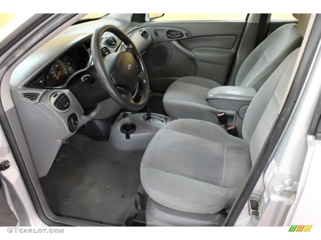 Medium Graphite Grey Interior 2001 Ford Focus SE Wagon Photo #54276239