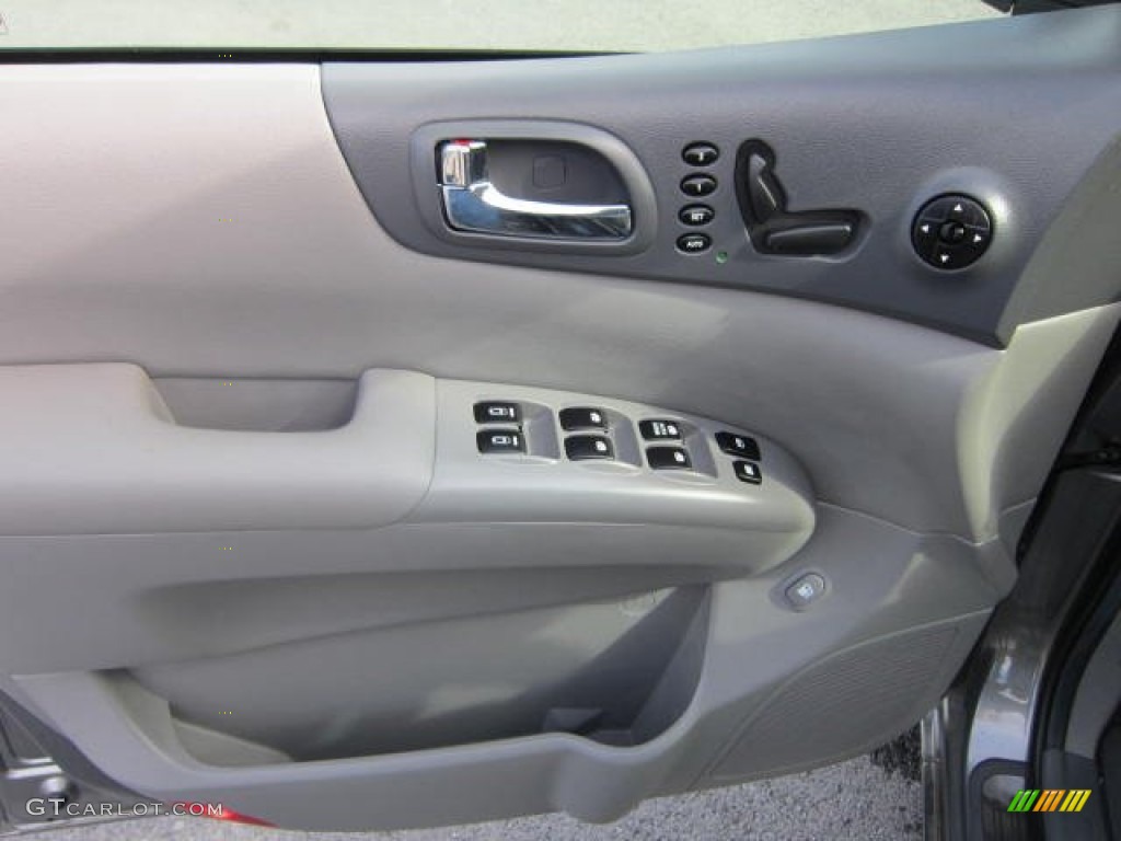 2011 Kia Sedona EX Gray Door Panel Photo #54280160
