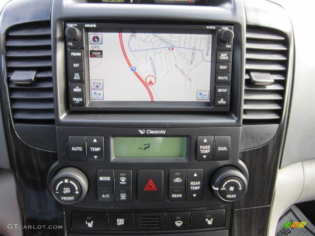 2011 Kia Sedona EX Navigation Photos