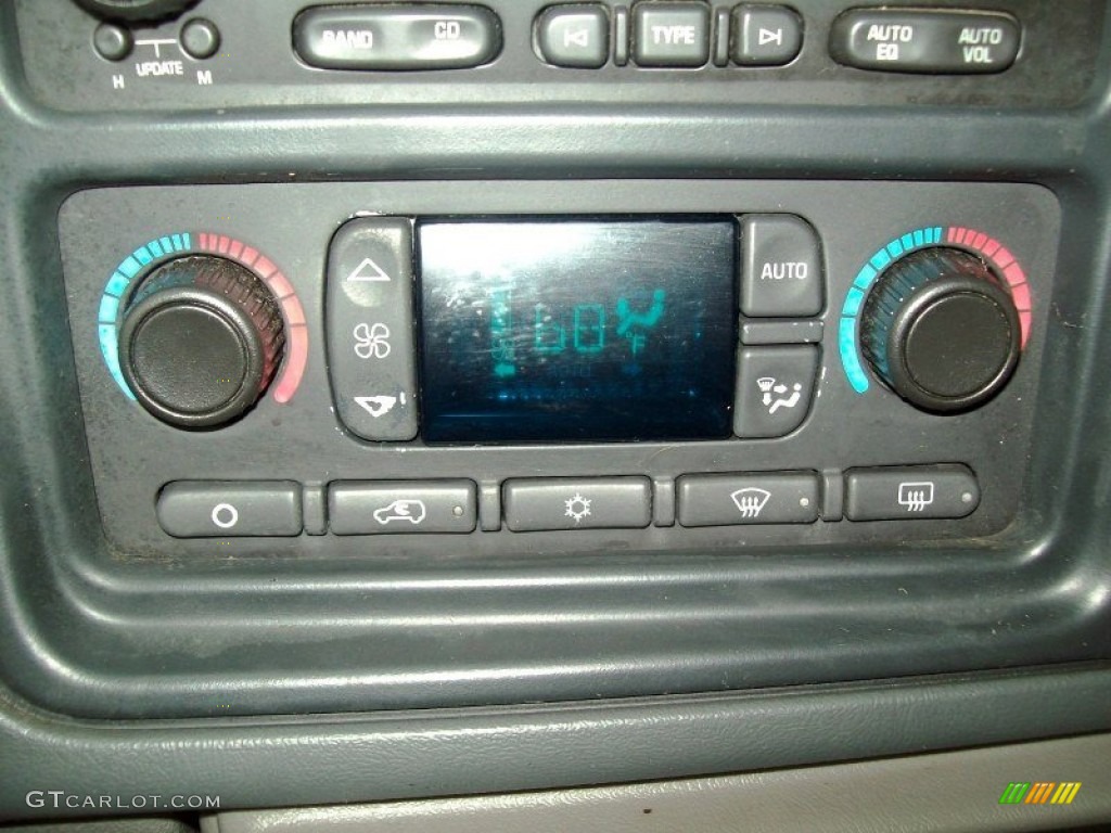 2006 GMC Yukon XL SLT 4x4 Controls Photo #54281033