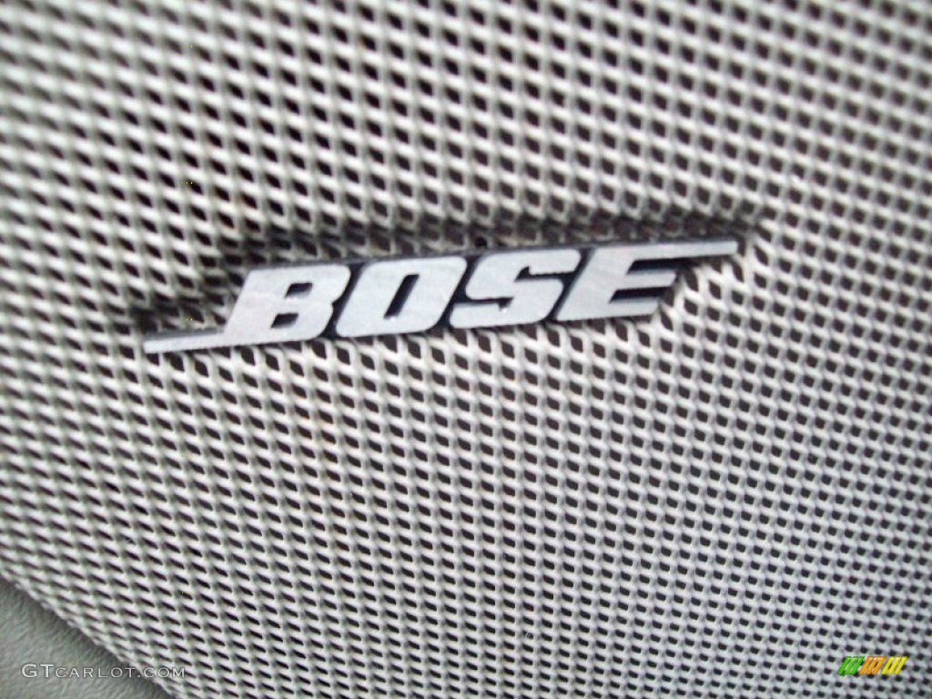 2006 GMC Yukon XL SLT 4x4 Audio System Photo #54281048