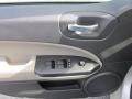 Bright Silver Metallic - Caliber SXT Photo No. 18