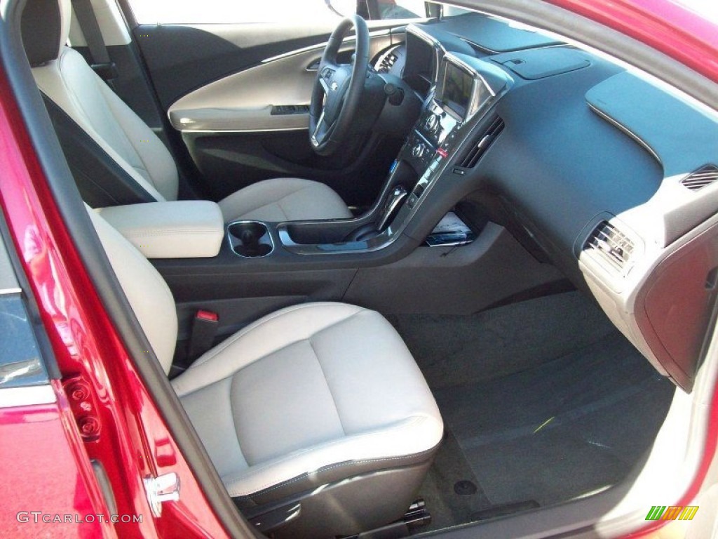 Light Neutral/Dark Accents Interior 2012 Chevrolet Volt Hatchback Photo #54282158