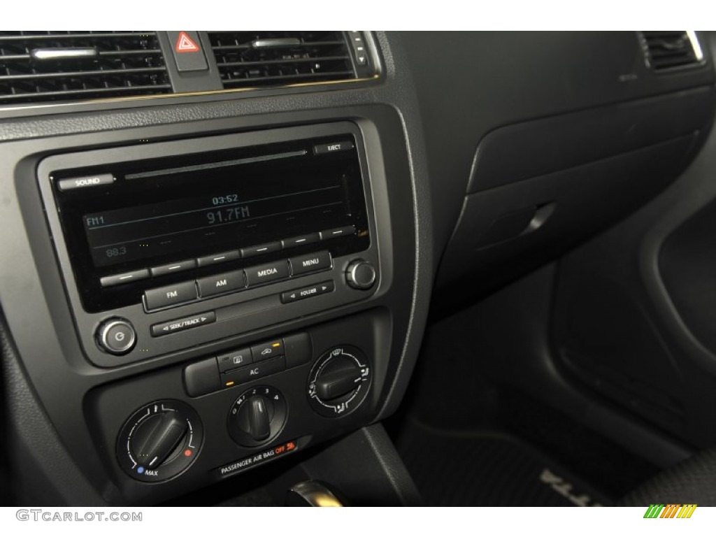 2012 Volkswagen Jetta S Sedan Controls Photo #54283433