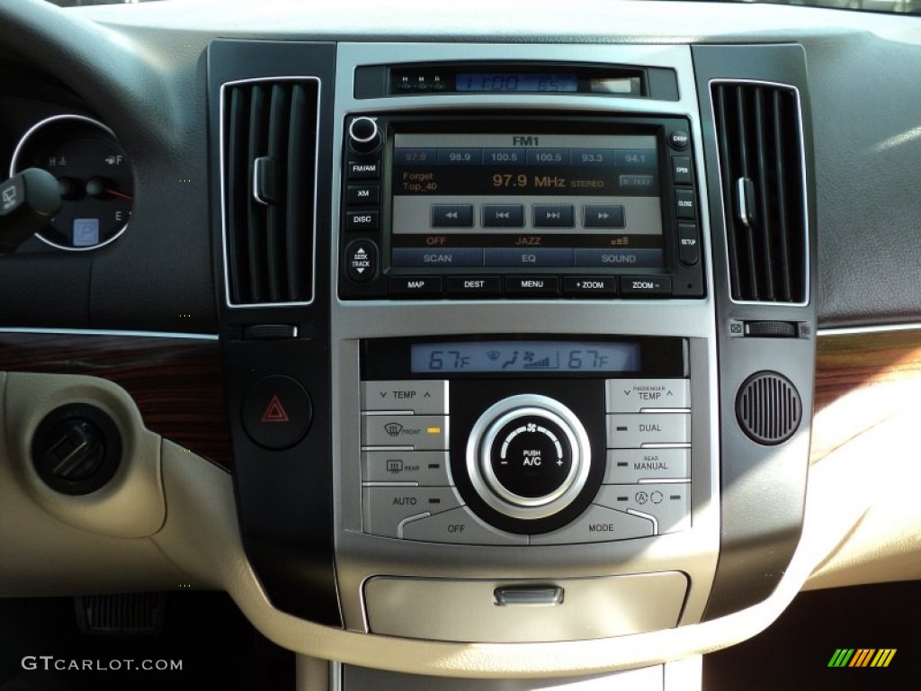 2010 Hyundai Veracruz Limited AWD Controls Photo #54287006