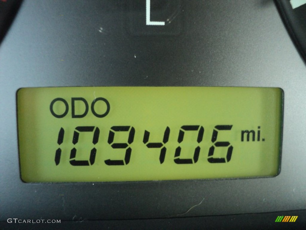 2004 Elantra GLS Sedan - Sterling Silver / Gray photo #3