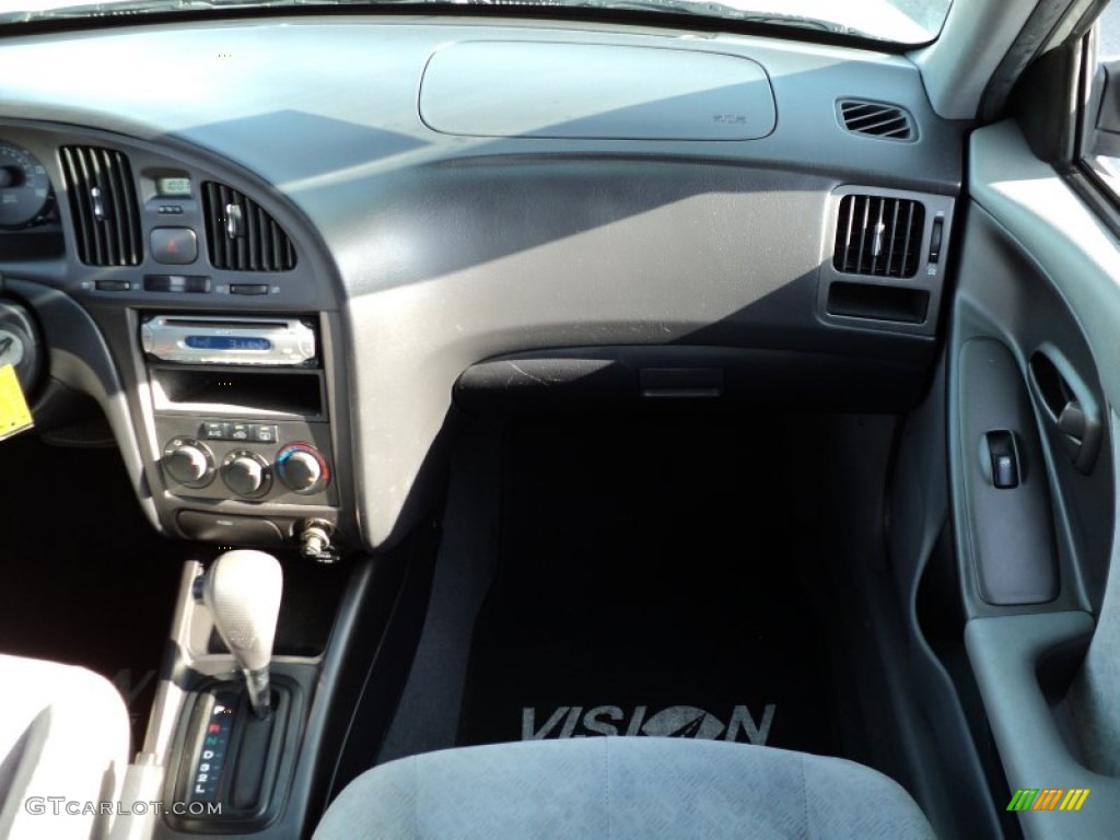 2004 Elantra GLS Sedan - Sterling Silver / Gray photo #26