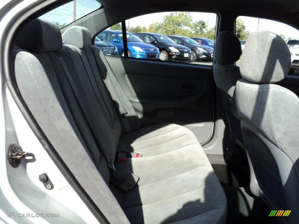 2004 Elantra GLS Sedan - Sterling Silver / Gray photo #27
