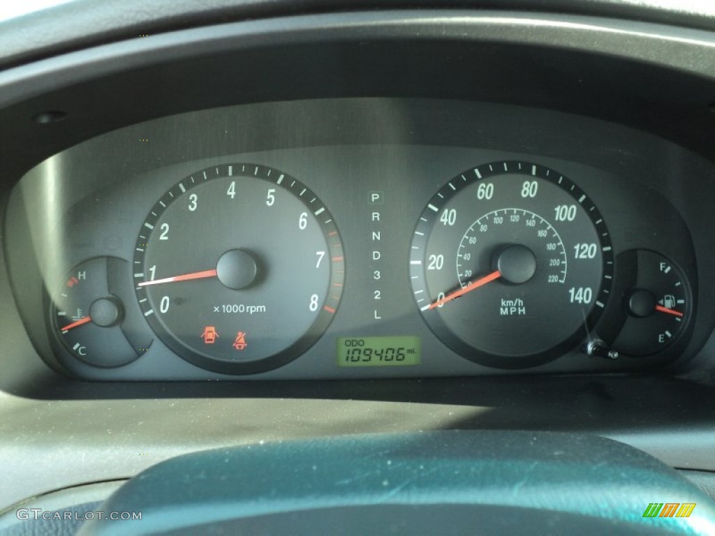 2004 Elantra GLS Sedan - Sterling Silver / Gray photo #34