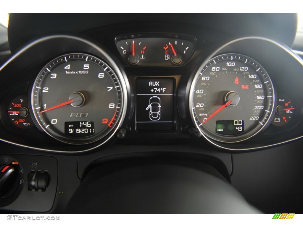 2012 Audi R8 Spyder 4.2 FSI quattro Gauges Photo #54287573