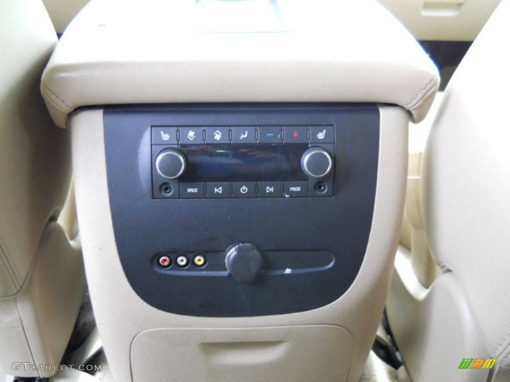 2007 Chevrolet Tahoe LTZ 4x4 Controls Photo #54288647
