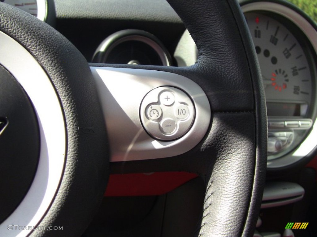 2010 Mini Cooper S Hardtop Controls Photo #54291524