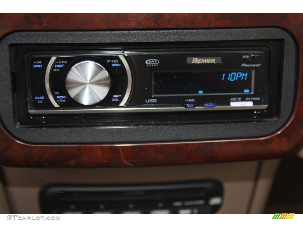 2001 Chrysler Sebring LXi Convertible Audio System Photo #54292634