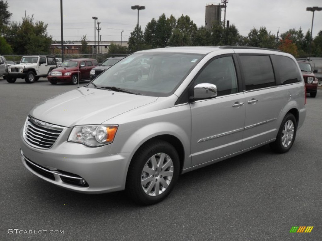 Bright Silver Metallic 2012 Chrysler Town & Country Touring - L Exterior Photo #54297258