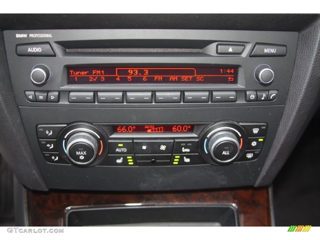 2011 3 Series 328i Sedan - Titanium Silver Metallic / Black photo #18