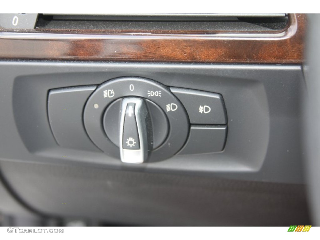 2011 3 Series 328i Sedan - Titanium Silver Metallic / Black photo #25