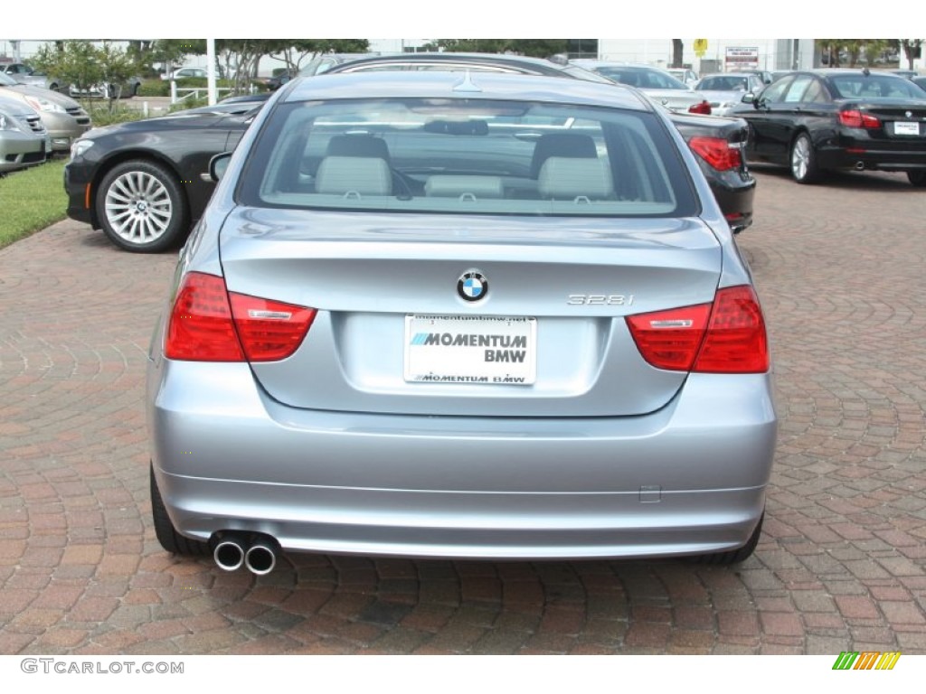 2011 3 Series 328i Sedan - Blue Water Metallic / Gray Dakota Leather photo #8