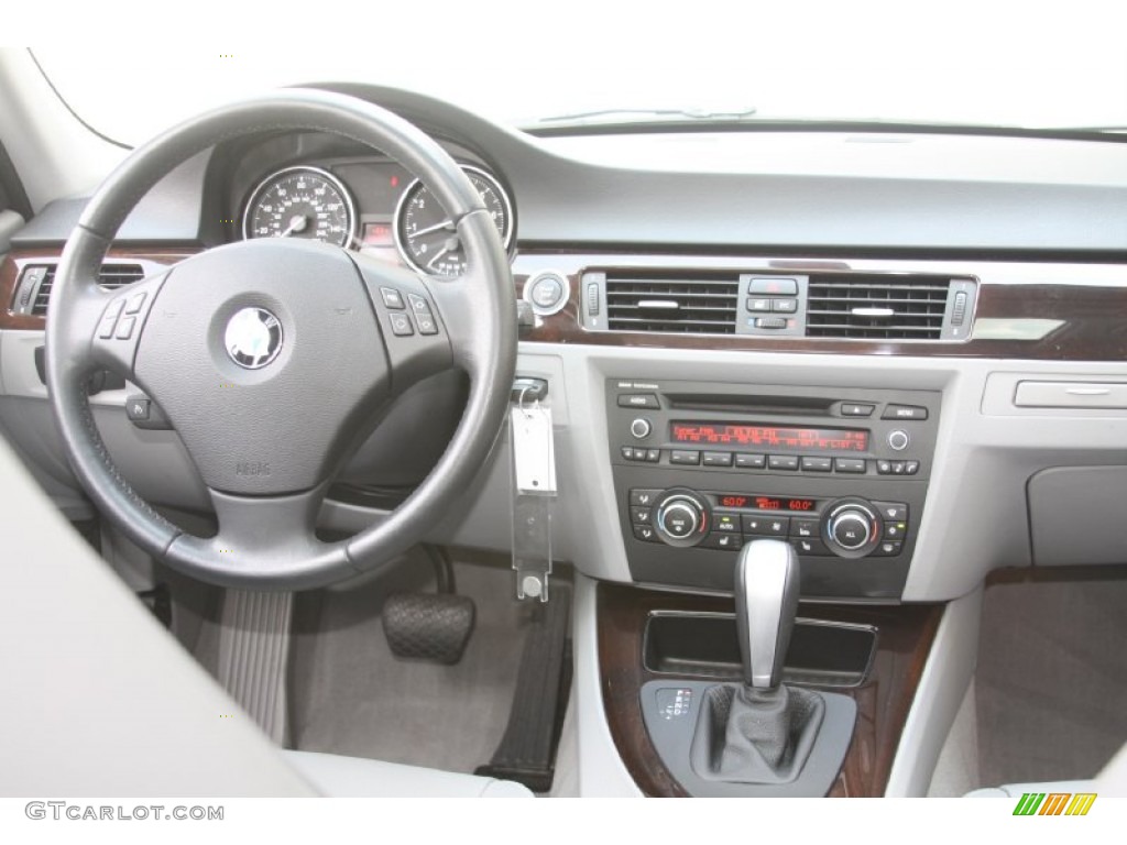 2011 3 Series 328i Sedan - Space Gray Metallic / Gray Dakota Leather photo #28