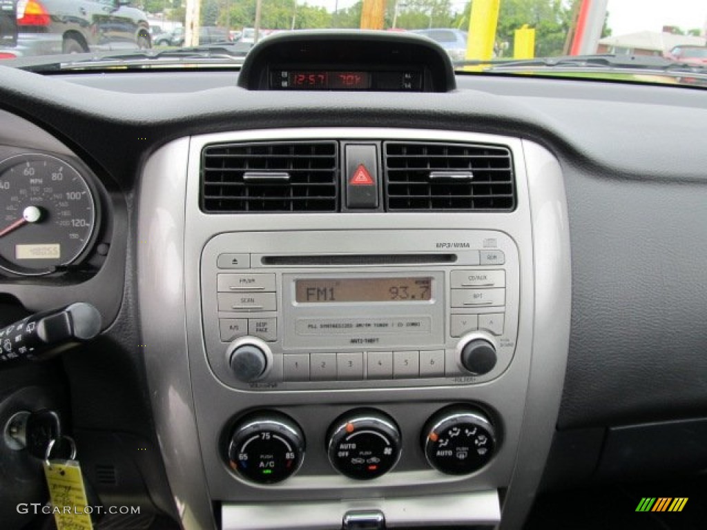2006 Suzuki Aerio SX AWD Sport Wagon Controls Photo #54300369