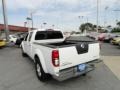 Avalanche White - Frontier SE Crew Cab 4x4 Photo No. 6