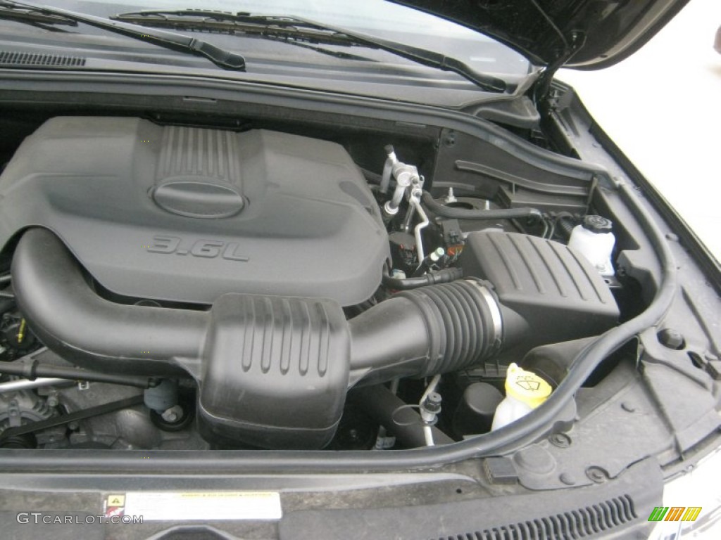 2011 Grand Cherokee Laredo - Brilliant Black Crystal Pearl / Black photo #23