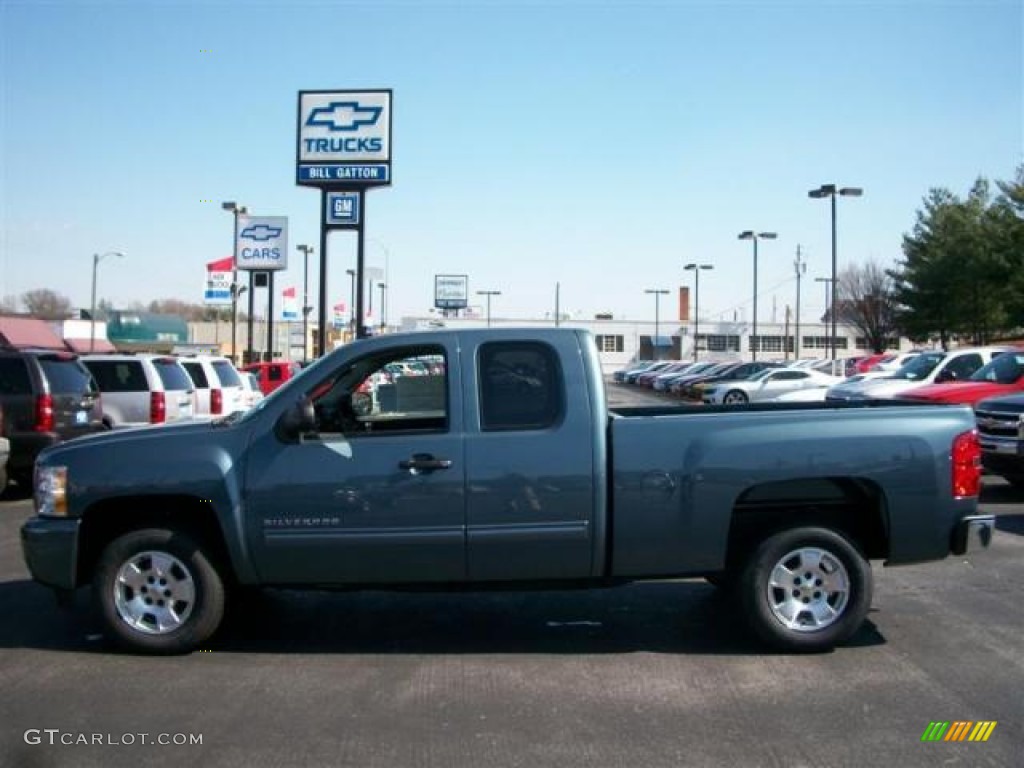 Blue Granite Metallic Chevrolet Silverado 1500