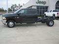 Brilliant Black Crystal Pearl - Ram 3500 HD SLT Crew Cab 4x4 Chassis Photo No. 2