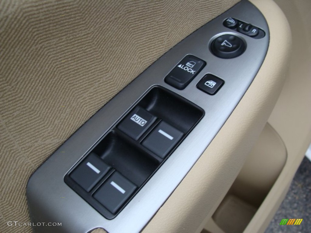 2010 Honda Odyssey EX Controls Photo #54312455