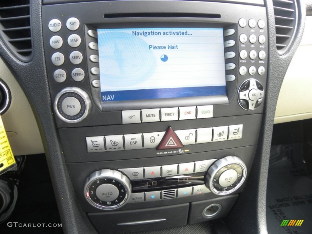 2008 Mercedes-Benz SLK 55 AMG Roadster Controls Photo #54312588