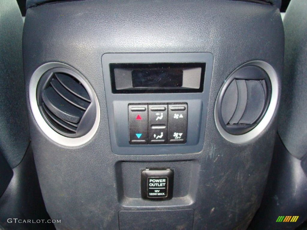 2009 Honda Pilot LX 4WD Controls Photo #54313308