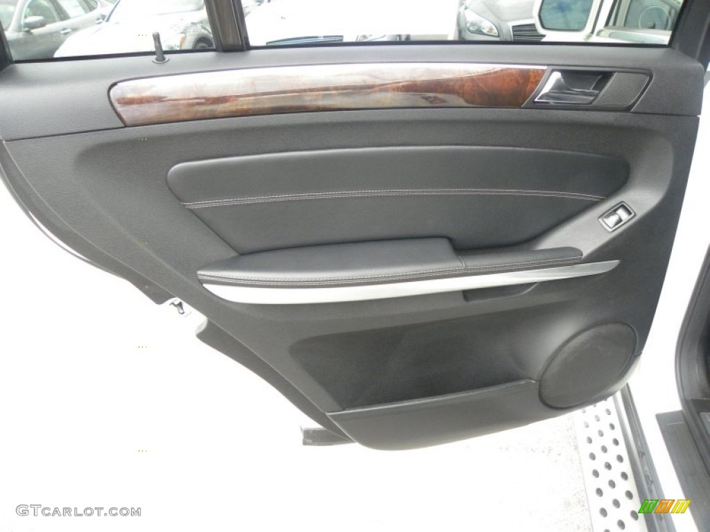 2010 Mercedes-Benz GL 550 4Matic Black Door Panel Photo #54316548
