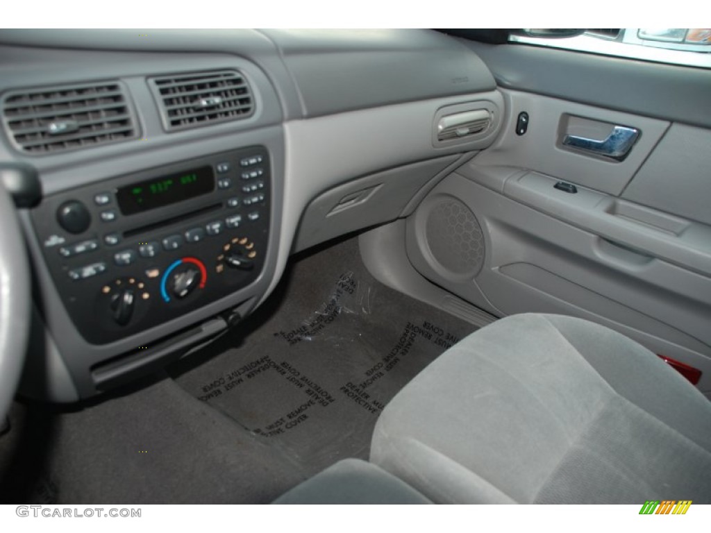 2003 Taurus SES - Patriot Blue Metallic / Medium Graphite photo #8