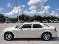  2009 300 C HEMI Cool Vanilla White