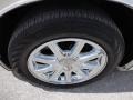 2009 Chrysler 300 C HEMI Wheel and Tire Photo