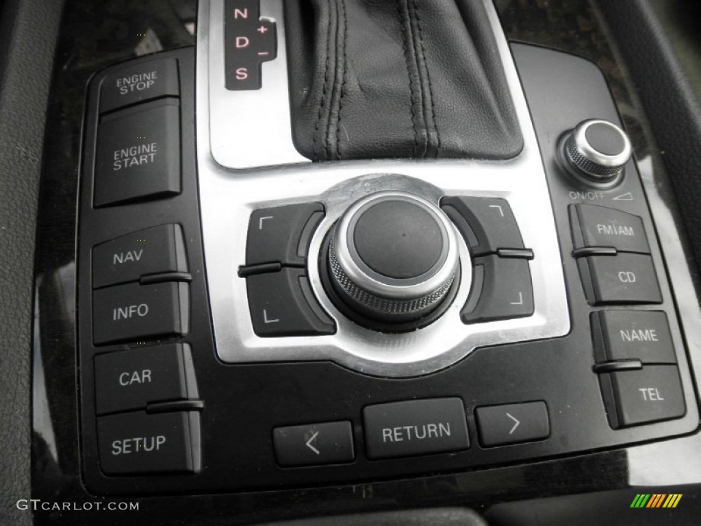2007 Audi Q7 4.2 Premium quattro Controls Photo #54320307