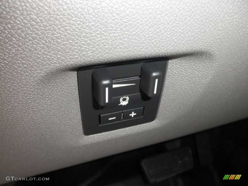 2012 GMC Sierra 3500HD Crew Cab Dually 4x4 Chassis Controls Photos